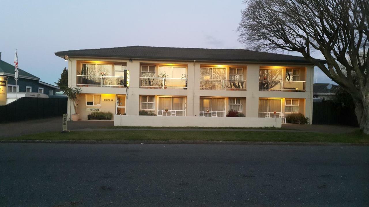 Six On Union Motel Роторуа Экстерьер фото