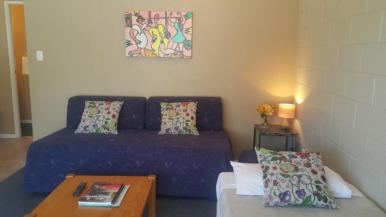 Six On Union Motel Роторуа Экстерьер фото