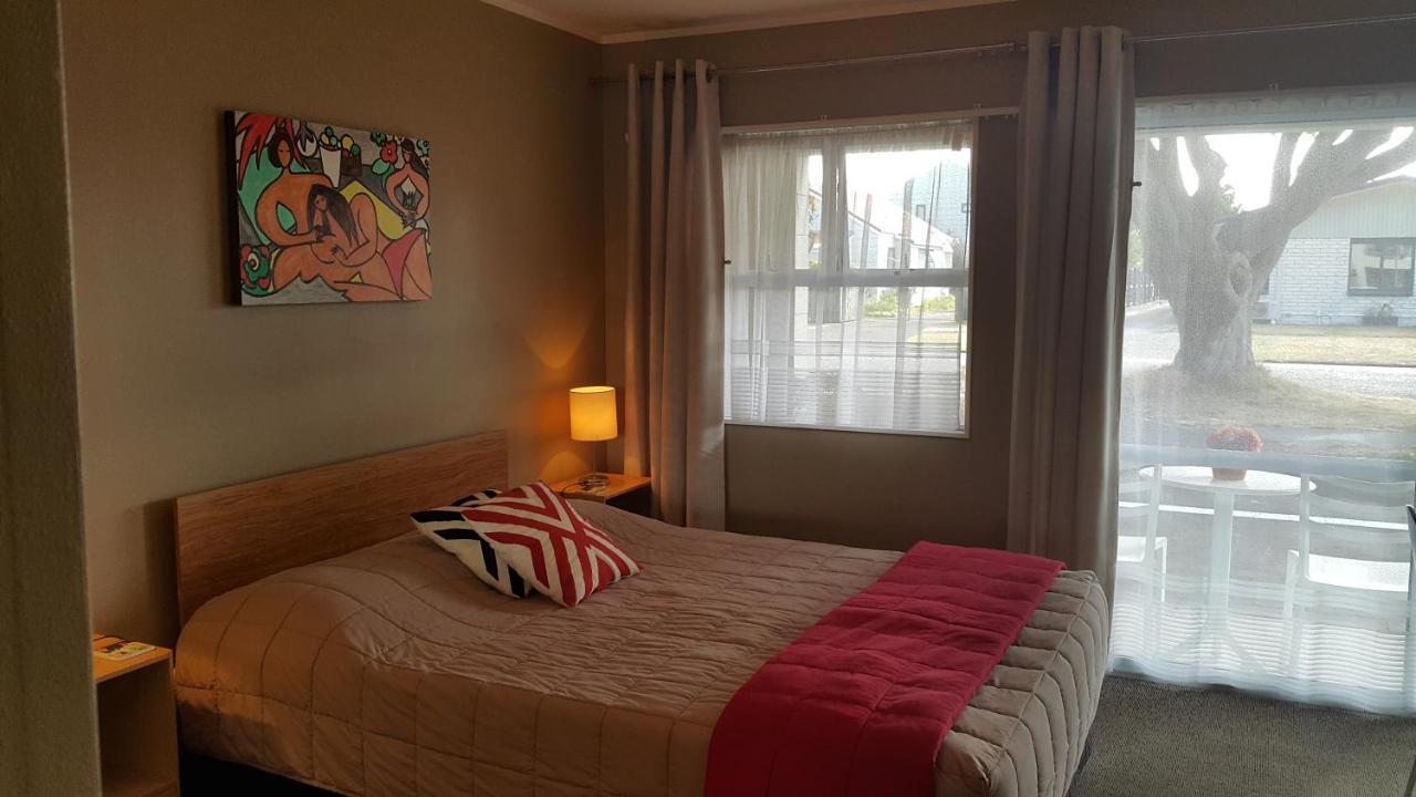 Six On Union Motel Роторуа Экстерьер фото